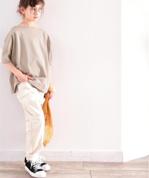 classicalelf（クラシカルエルフ）の「≪キッズ≫綿100%　上質コットン。華奢見せ、ルーズプルオーバー（Tシャツ/カットソー・キッズ・ホワイト/ブラック/モカ・130/140/150/160）」の6枚目の写真