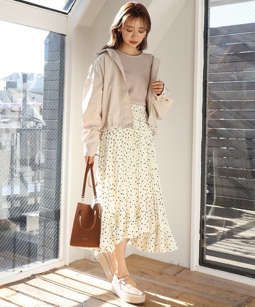 one after another NICE CLAUP(ワンアフターアナザーナイスクラップ)の「イレヘムプリーツスカート(スカート・レディース・オフホワイト/ライトベージュ/ベージュ系その他/ブルー系その他/ドット・FREE)」の7枚目の写真