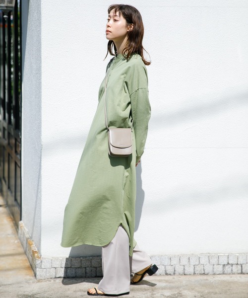 koe(コエ)の「ヘンリーネックワンピース*(ワンピース・レディース・ライトベージュ/ブラウン/カーキ・FREE)」の1枚目の写真