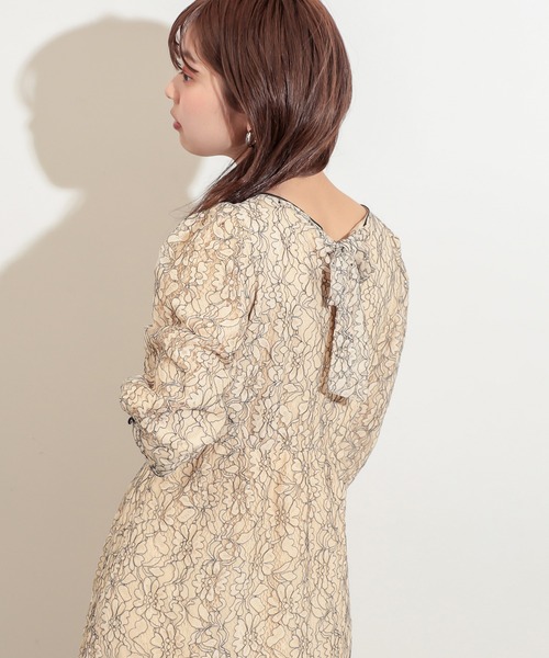 natural couture（ナチュラルクチュール）の「袖口パイピング7分袖レースワンピース（ワンピース・レディース・ベージュ/アイボリー/ラベンダー・FREE）」の5枚目の写真