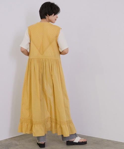 MADEMOISELLE ROPE'（マドモアゼル ロペ）の「【手洗い可】コットンドビーピンタックティアードワンピース（ワンピース・レディース・ダークパープル/イエロー系その他・38）」の6枚目の写真