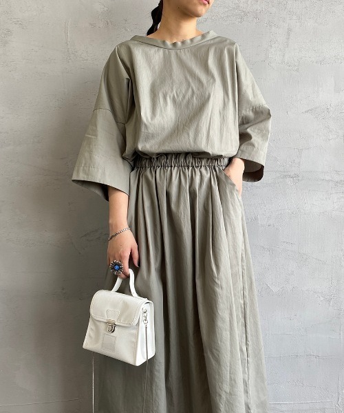 美品✨ミズイロインド ロング ワンピース ギャザー 切り替え ストレッチ mizuiro ind（ミズイロインド) ギャザーネックロングワンピース