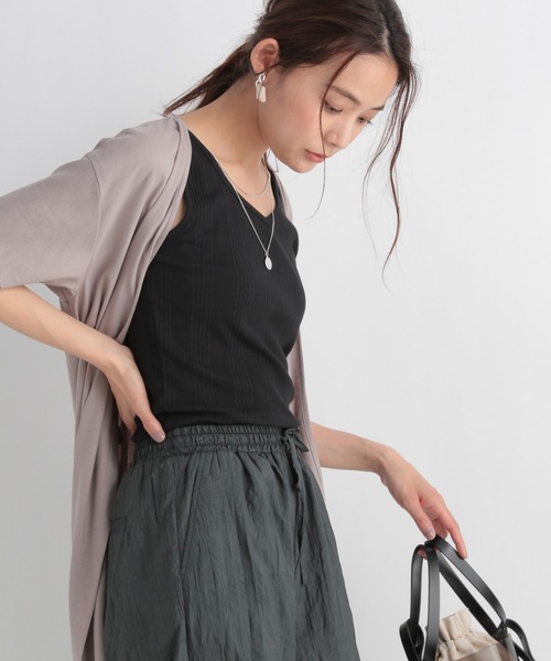 Andemiu（アンデミュウ）の「ランダムテレコタンク953943（タンクトップ・レディース・チャコール/ブラック/ホワイト/ブラウン/オフホワイト・FREE）」の22枚目の写真