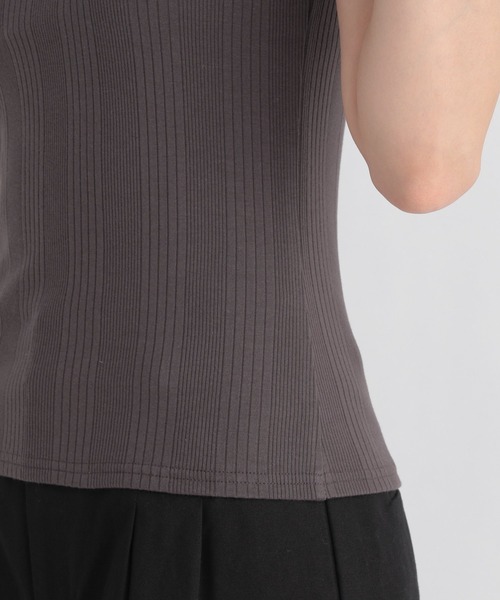 Andemiu（アンデミュウ）の「ランダムテレコタンク953943（タンクトップ・レディース・チャコール/ブラック/ホワイト/ブラウン/オフホワイト・FREE）」の21枚目の写真