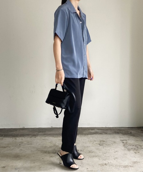 COMMON WARE(コモンウェアー)の「COMMONWARE:オープンカラーシャツ(シャツ/ブラウス・レディース・ホワイト/ブラック/モカ/グレイッシュベージュ/グリーン/サックスブルー・M/L/XL)」の20枚目の写真