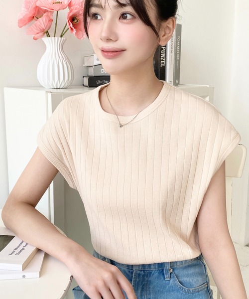 moment+（モーメントプラス）の「綿100％ワイドリブ.フレンチスリーブTシャツ（Tシャツ/カットソー・レディース・ブラック/ベージュ/オフホワイト/ライトグリーン/モカ/杢グレー/ナチュラル/カーキ/チャコールグレー/ブラウン・M/L）」の7枚目の写真