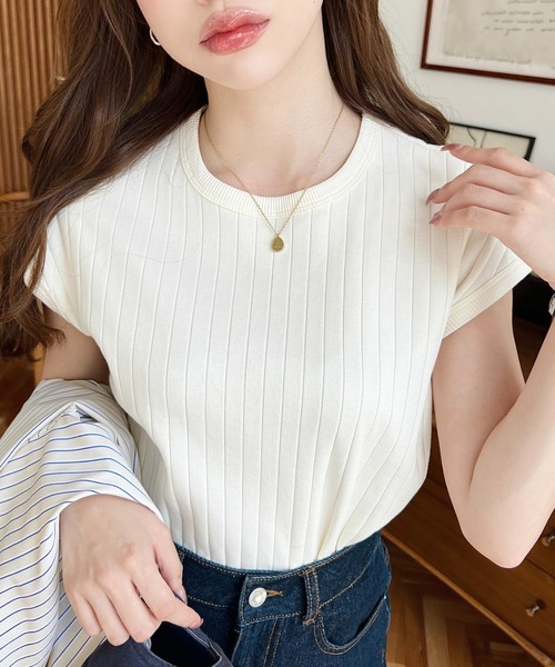 moment+（モーメントプラス）の「綿100％ワイドリブ.フレンチスリーブTシャツ（Tシャツ/カットソー・レディース・ブラック/ベージュ/オフホワイト/ライトグリーン/モカ/杢グレー/ナチュラル/カーキ/チャコールグレー/ブラウン・M/L）」の14枚目の写真