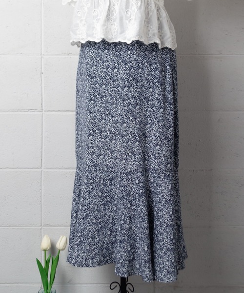 me+em select（ミームセレクト）の「小花柄ミモレマーメイドスカート（スカート・レディース・パープル/ネイビー/ブルー・FREE）」の12枚目の写真