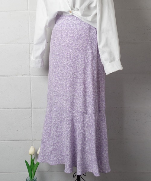 me+em select（ミームセレクト）の「小花柄ミモレマーメイドスカート（スカート・レディース・パープル/ネイビー/ブルー・FREE）」の11枚目の写真
