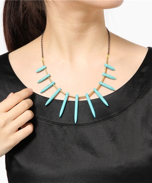 BEAMS BOY(ビームスボーイ)の「◎WE SEE STARS / Bear Claw Necklace(ネックレス・レディース・ロイヤルブルー・ONE SIZE)」の3枚目の写真