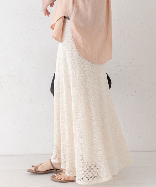 URBAN RESEARCH Sonny Label（アーバンリサーチサニーレーベル）の「レースロングスカート（スカート・レディース・ベージュ/オフホワイト・FREE）」の2枚目の写真