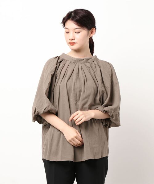 AMERICAN HOLIC（アメリカンホリック）の「バルーンスリーブハイネックブラウス（シャツ/ブラウス・レディース・モカ/ブラック・M/L）」の4枚目の写真