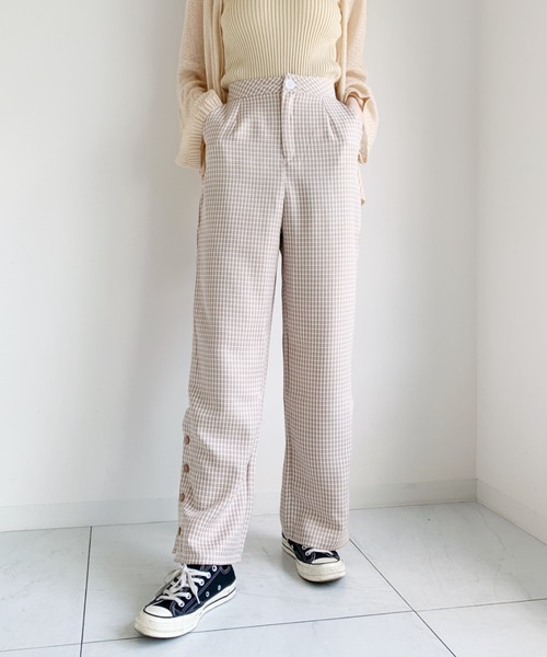 at12:03（アットイチニーゼロサン）の「サイドスリットチェックパンツ（スラックス・レディース・ベージュ/ブルー・M）」の11枚目の写真