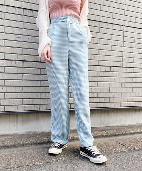 at12:03（アットイチニーゼロサン）の「サイドスリットチェックパンツ（スラックス・レディース・ベージュ/ブルー・M）」の16枚目の写真