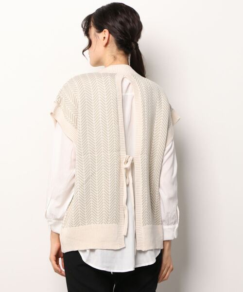 Per sist ence（パーシエンス）の「Per sist ence/パーシエンス　 アクリルへリンボーンニットベスト "ノーカラーシャツセット"（ベスト・レディース・グレー/モカ/オリーブ・FREE）」の6枚目の写真