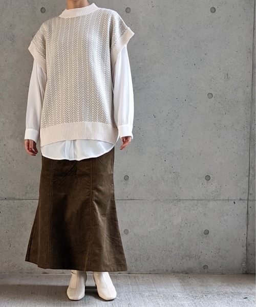 Per sist ence（パーシエンス）の「Per sist ence/パーシエンス　 アクリルへリンボーンニットベスト "ノーカラーシャツセット"（ベスト・レディース・グレー/モカ/オリーブ・FREE）」の10枚目の写真