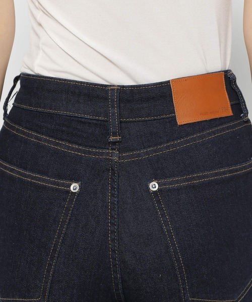 PAGEBOY(ページボーイ)の「スリムフィットジーンズ(デニムパンツ・レディース・ブラック/インディゴブルー・25inch/26inch/27inch)」の17枚目の写真