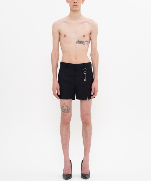 DRESSEDUNDRESSED（ドレスドアンドレスド）の「Pinstripe Slit Shorts（スラックス・メンズ・ネイビー・1/2/4）」の5枚目の写真