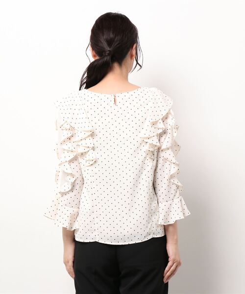 Allamanda（アラマンダ）の「フリルデザインブラウス（Tシャツ/カットソー・レディース・オフホワイト/ブラック/ホワイト系2・M）」の5枚目の写真