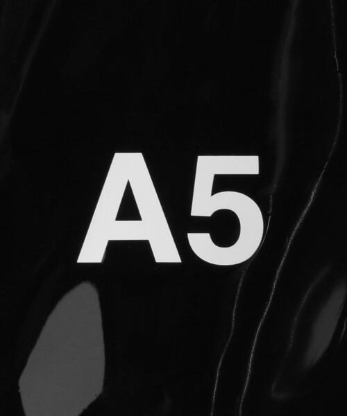 NaNa-NaNa（ナナナナ）の「＜nana-nana＞ A5 PVC OPQ BAG/バッグ（ショルダーバッグ・メンズ・ブラック/コバルトブルー・FREE）」の10枚目の写真