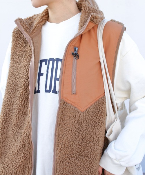 PENDLETON(ペンドルトン)の「PENDLETON/ペンドルトン ボア スタンド ベスト BOA STAND VEST(ベスト・レディース・アイボリー/キャメル/ブラック・S)」の9枚目の写真