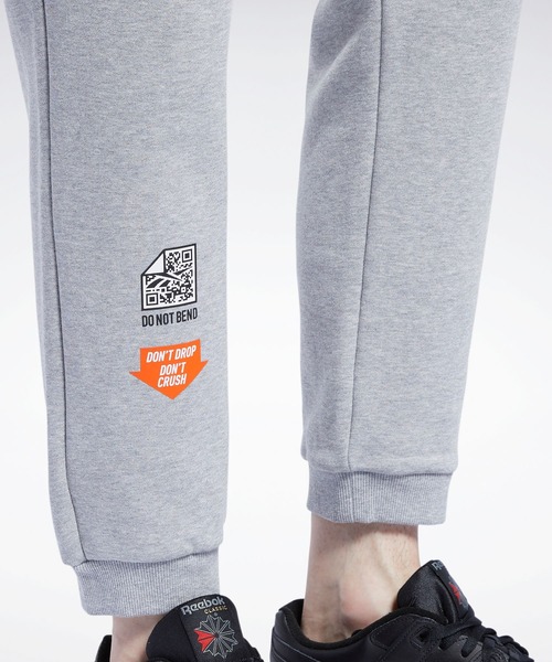 Reebok(リーボック)の「【Reebok DESIGNED by BlackEyePatch】 パンツ / CL BEP M WV PT(スウェットパンツ・メンズ・ブラック/ヘザーグレー・MEDIUM/XX-LARGE/XXX-LARGE/X-LARGE/LARGE/SMALL)」の5枚目の写真