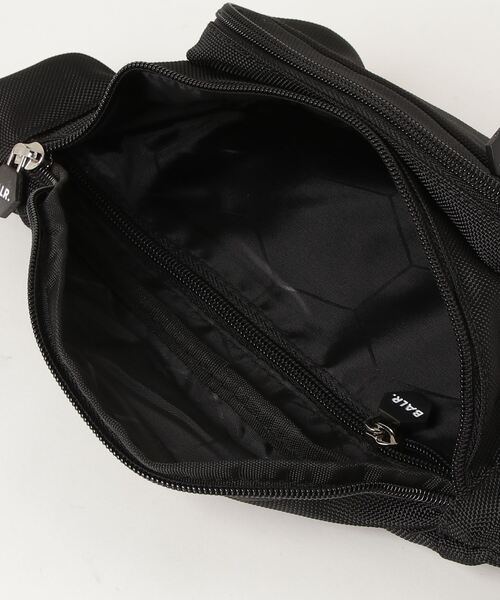 BALR.（ボーラー）の「【BALR.】U-Series Small Waistpack（ショルダーバッグ・メンズ・ブラック・FREE）」の4枚目の写真