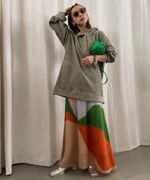 Ameri（アメリ）の「MOHAIR LOW GAUGE SKIRT（スカート・レディース・ホワイト/ベージュ・SMALL/MEDIUM）」の17枚目の写真
