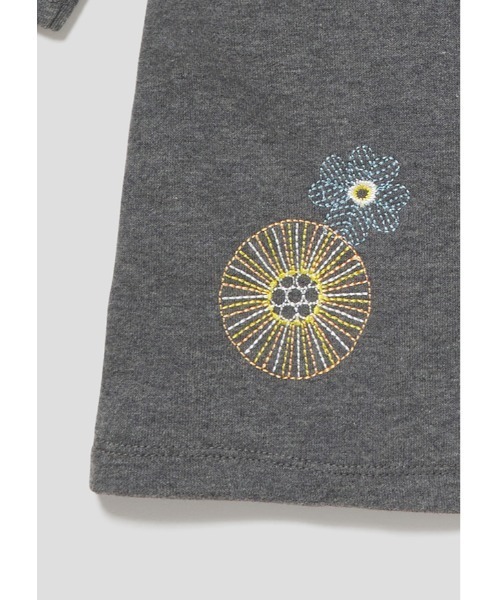 Design Tshirts Store graniph（デザイン　ティーシャツ　ストア　グラニフ）の「ブルームインザガーデン｜キッズエンブロイダリーワンピース（ワンピース・キッズ・グレー系その他2・130/110）」の10枚目の写真