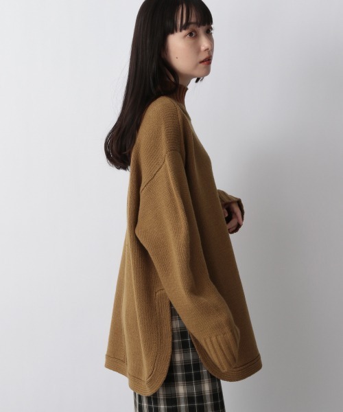 LOWRYS FARM(ローリーズファーム)の「ハイネックラウンドテールニット 259497(ニット/セーター・レディース・ブラック/ブラウン/アイボリー/レッド・FREE)」の16枚目の写真