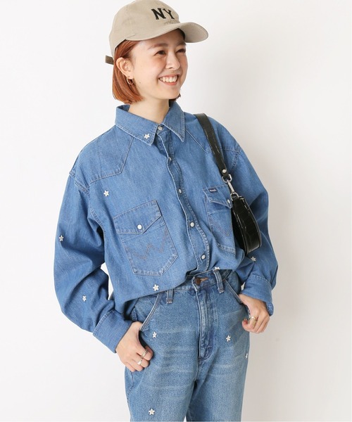 U by SPICK&SPAN(ユーバイスピックアンドスパン)の「【Wrangler/ラングラー】 Embroidery デニムシャツ◆(シャツ/ブラウス・レディース・ブルー・FREE)」の1枚目の写真