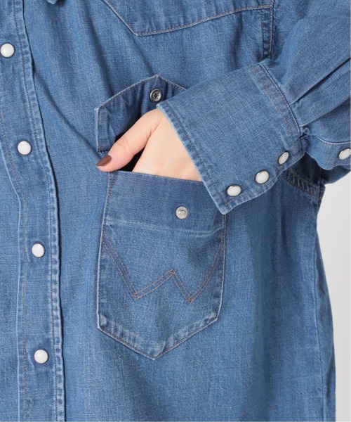U by SPICK&SPAN(ユーバイスピックアンドスパン)の「【Wrangler/ラングラー】 Embroidery デニムシャツ◆(シャツ/ブラウス・レディース・ブルー・FREE)」の9枚目の写真