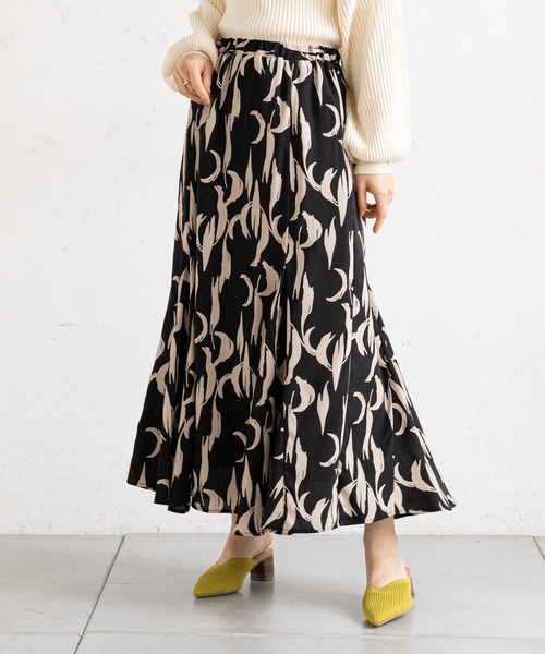 prose verse（プロズヴェール）の「モノトーン幾何柄マーメイドスカート（スカート・レディース・ベージュ/ブラック・MEDIUM）」の15枚目の写真