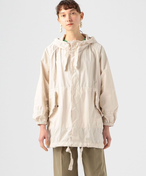 TOMORROWLAND （トゥモローランド）の「ポリエステルナイロンタフタ フーデッドブルゾン（ブルゾン・レディース・ブルー/チャコールグレー/ホワイト・36）」の5枚目の写真