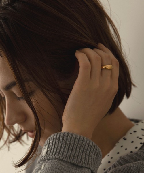 marjour（マージュール）の「[SURGICAL]WARP RING（リング・レディース・シルバー/ゴールド・FREE）」の4枚目の写真