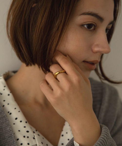 marjour（マージュール）の「[SURGICAL]WARP RING（リング・レディース・シルバー/ゴールド・FREE）」の5枚目の写真