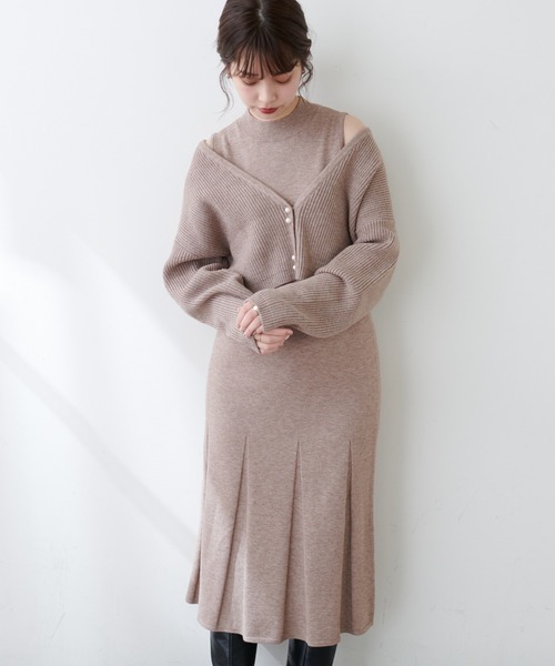 natural couture(ナチュラルクチュール)の「2枚セットアイテム!着回し抜群のパール釦カーディガン+ノースリワンピースセット(ワンピース・レディース・その他・FREE)」の7枚目の写真
