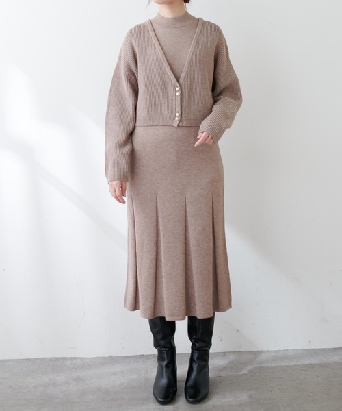 natural couture(ナチュラルクチュール)の「2枚セットアイテム!着回し抜群のパール釦カーディガン+ノースリワンピースセット(ワンピース・レディース・その他・FREE)」の13枚目の写真