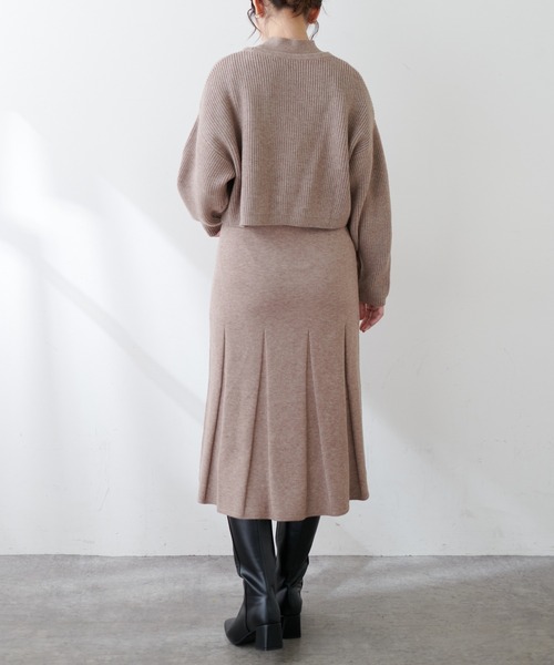 natural couture(ナチュラルクチュール)の「2枚セットアイテム!着回し抜群のパール釦カーディガン+ノースリワンピースセット(ワンピース・レディース・その他・FREE)」の18枚目の写真