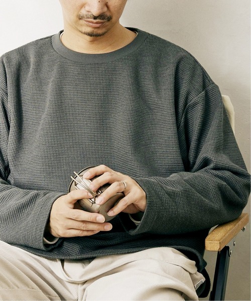 JOURNAL STANDARD relume(ジャーナルスタンダード レリューム)の「BACK BRUSH ワッフルロングスリーブTシャツ(Tシャツ/カットソー・メンズ・ホワイト/ブラック/ベージュ/グレー・SMALL/MEDIUM/LARGE)」の3枚目の写真