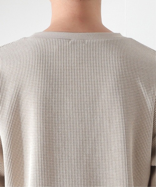 JOURNAL STANDARD relume(ジャーナルスタンダード レリューム)の「BACK BRUSH ワッフルロングスリーブTシャツ(Tシャツ/カットソー・メンズ・ホワイト/ブラック/ベージュ/グレー・SMALL/MEDIUM/LARGE)」の18枚目の写真