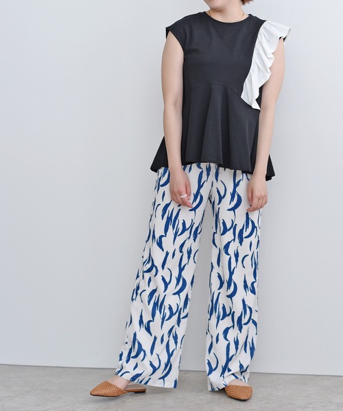 palm RICHE(ポームリシュ)の「バイカラーアシメTOPS(Tシャツ/カットソー・レディース・ブラック/オフホワイト/カーキ・M)」の17枚目の写真