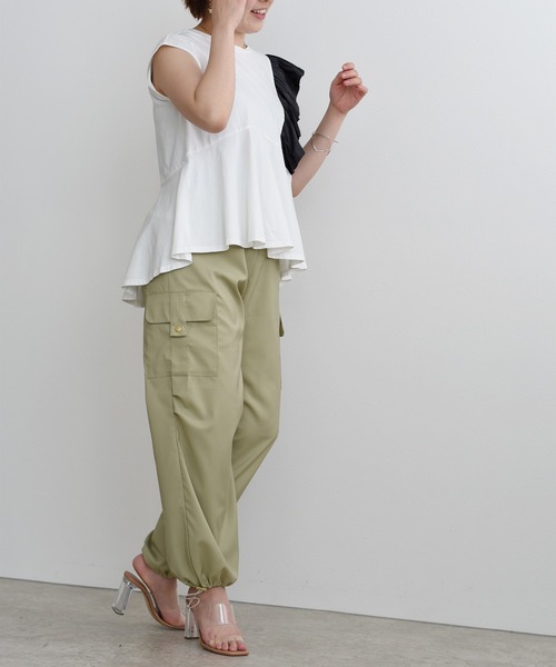 palm RICHE(ポームリシュ)の「バイカラーアシメTOPS(Tシャツ/カットソー・レディース・ブラック/オフホワイト/カーキ・M)」の8枚目の写真