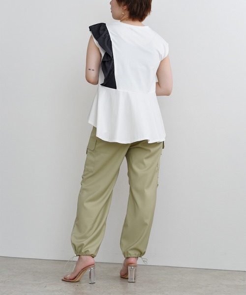 palm RICHE(ポームリシュ)の「バイカラーアシメTOPS(Tシャツ/カットソー・レディース・ブラック/オフホワイト/カーキ・M)」の10枚目の写真