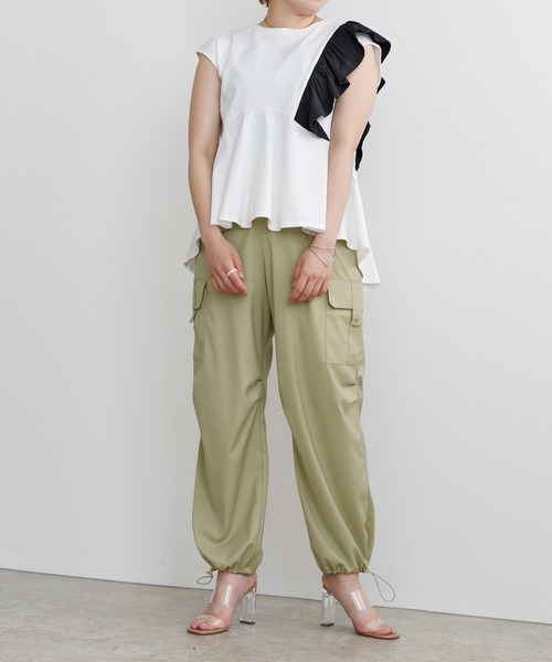 palm RICHE(ポームリシュ)の「バイカラーアシメTOPS(Tシャツ/カットソー・レディース・ブラック/オフホワイト/カーキ・M)」の9枚目の写真