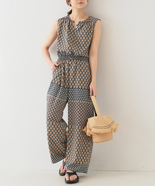 SLOBE IENA（スローブイエナ）の「パネルパターンノースリーブオールインワン◆（つなぎ/オールインワン・レディース・ネイビー/イエロー・FREE）」の7枚目の写真