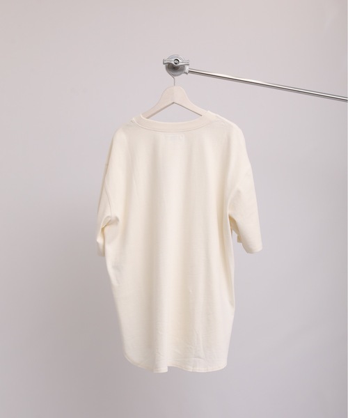 ap retro（アプレトロ）の「【USAコットン】高見え上質 / ラウンドヘムサイドスリットTシャツ（Tシャツ/カットソー・レディース・ホワイト/アイボリー/ブラック/スミクロ/ネイビー×ホワイト/グレー×ホワイト・FREE）」の12枚目の写真