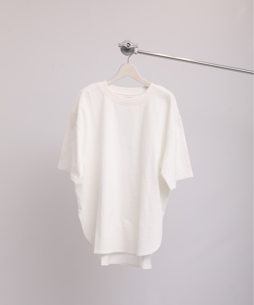 ap retro（アプレトロ）の「【USAコットン】高見え上質 / ラウンドヘムサイドスリットTシャツ（Tシャツ/カットソー・レディース・ホワイト/アイボリー/ブラック/スミクロ/ネイビー×ホワイト/グレー×ホワイト・FREE）」の10枚目の写真