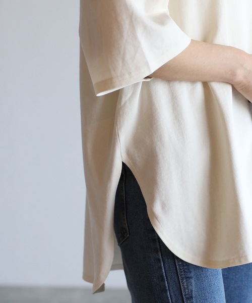 ap retro（アプレトロ）の「【USAコットン】高見え上質 / ラウンドヘムサイドスリットTシャツ（Tシャツ/カットソー・レディース・ホワイト/アイボリー/ブラック/スミクロ/ネイビー×ホワイト/グレー×ホワイト・FREE）」の19枚目の写真