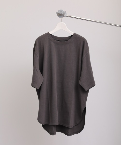 ap retro（アプレトロ）の「【USAコットン】高見え上質 / ラウンドヘムサイドスリットTシャツ（Tシャツ/カットソー・レディース・ホワイト/アイボリー/ブラック/スミクロ/ネイビー×ホワイト/グレー×ホワイト・FREE）」の17枚目の写真